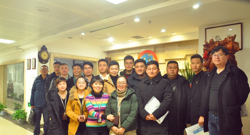 1546477226170191.jpg 合影.jpg
